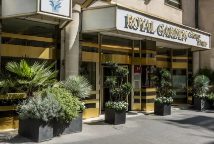 Hotel Royal Garden Champs Elysées